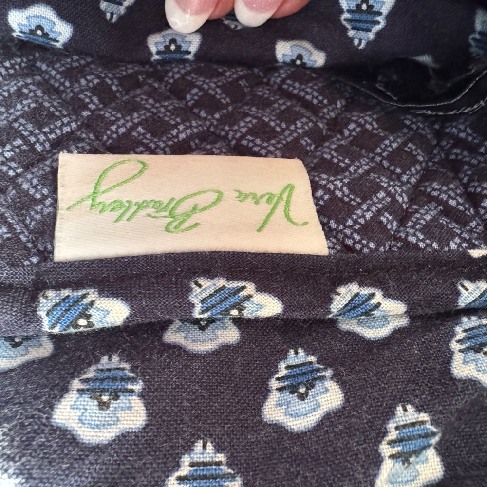 Vera Bradley Nantucket Navy
Blue Retired Hobo Handbag Tote
Bag Spring 2005 - Picture 11 of 13